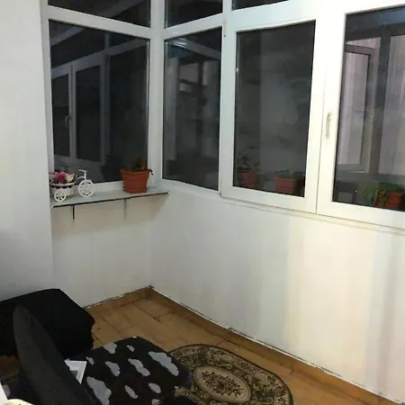 Fully Furnished Spacious 2bedroom * Bükreş