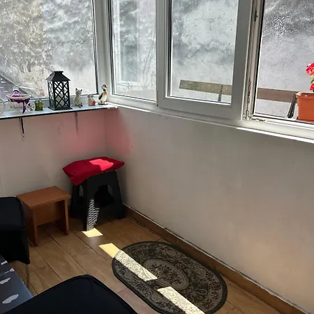 Fully Furnished Spacious 2bedroom Apartment *