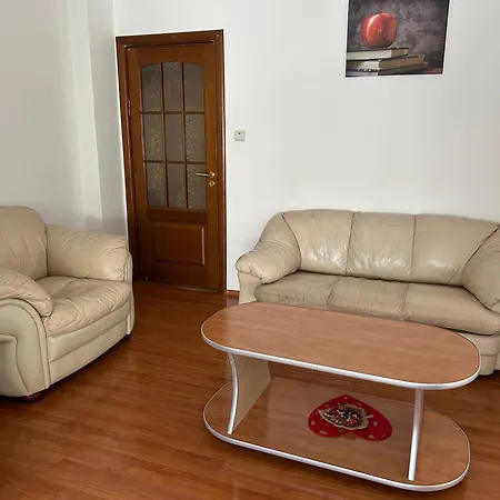 Fully Furnished Spacious 2bedroom Bucharest