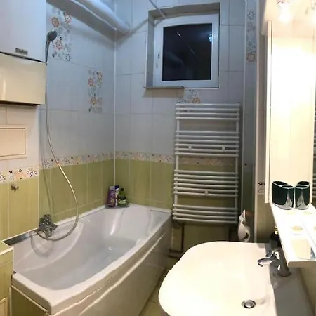 Fully Furnished Spacious 2bedroom Lägenhet Bukarest